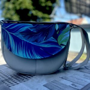 Listonoszka z klapą „Morskie liście”